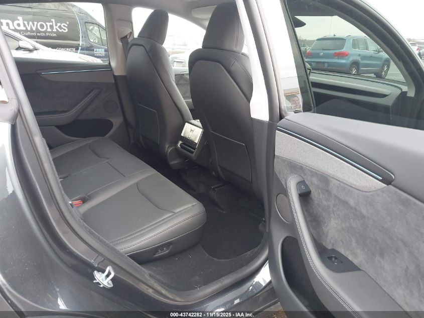 2026 Tesla Model Y Long Range Dual Motor All-Wheel Drive/Long Range Launch Series VIN: 7SAYGDEE2TA470921 Lot: 43742282