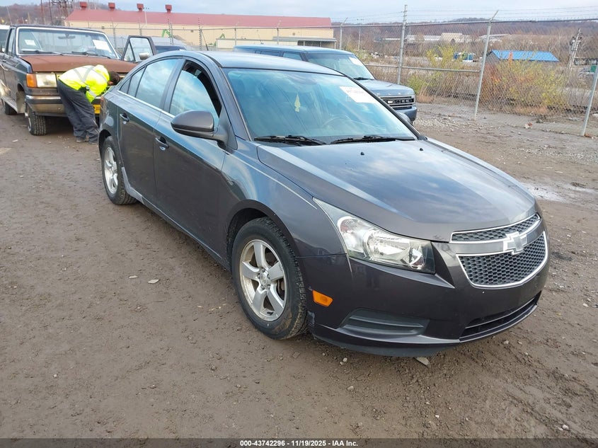 CHEVROLET CRUZE 1LT AUTO
