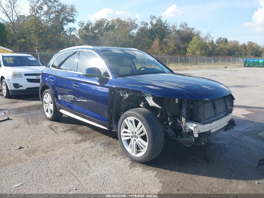 AUDI Q5 2.0T PREMIUM/2.0T TECH PREMIUM