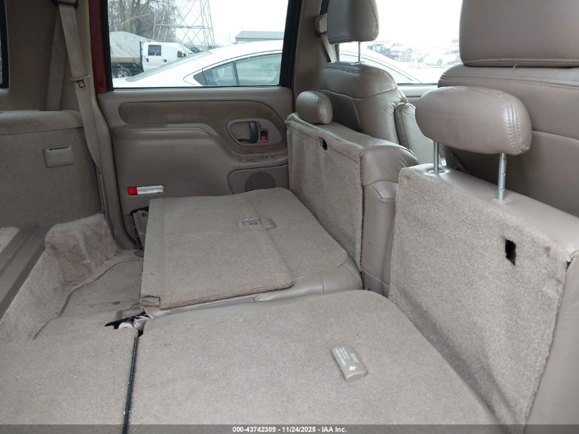 1998 GMC Suburban 1500 Sl VIN: 3GKFK16R4WG510828 Lot: 43742309