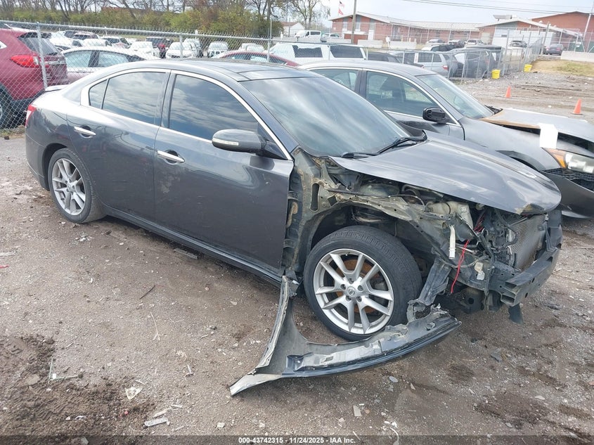 NISSAN MAXIMA 3.5 SV