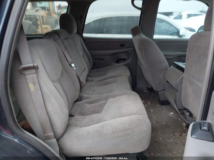 2004 Chevrolet Tahoe Ls VIN: 1GNEC13V84R133334 Lot: 43742338