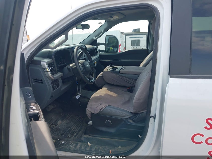 2024 Ford F-550 Chassis Xl VIN: 1FD0W5GT6REE33202 Lot: 43742360