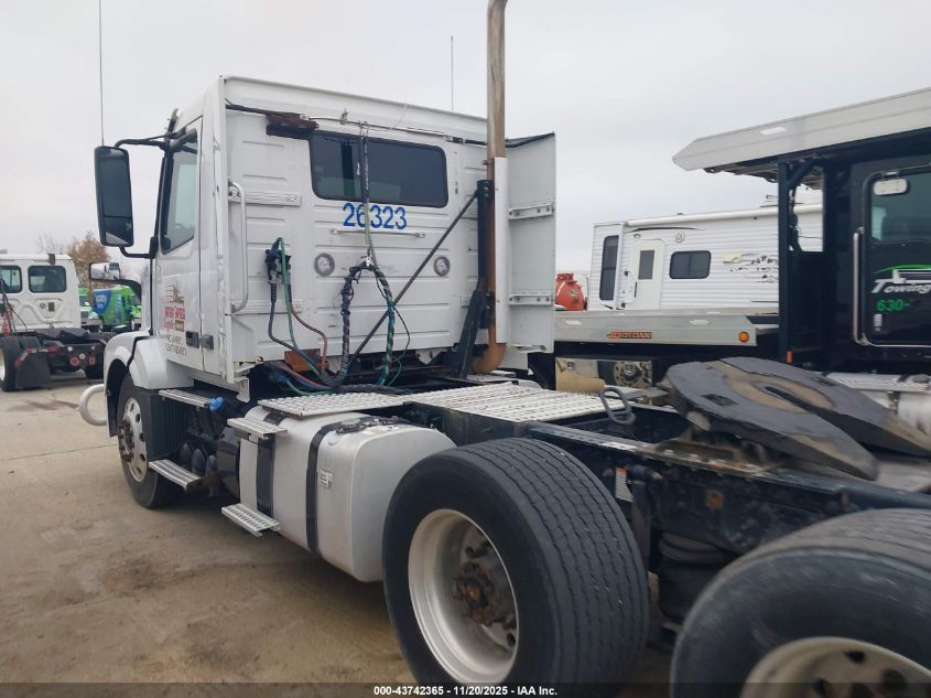 2016 Volvo Vn Vnl VIN: 4V4NC9EH2GN948689 Lot: 43742365