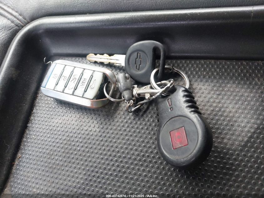 2004 Chevrolet Silverado 1500 Z71 VIN: 1GCEK19T74Z296803 Lot: 43742374