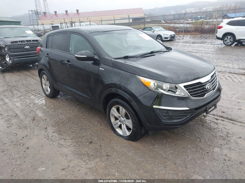 KIA SPORTAGE LX