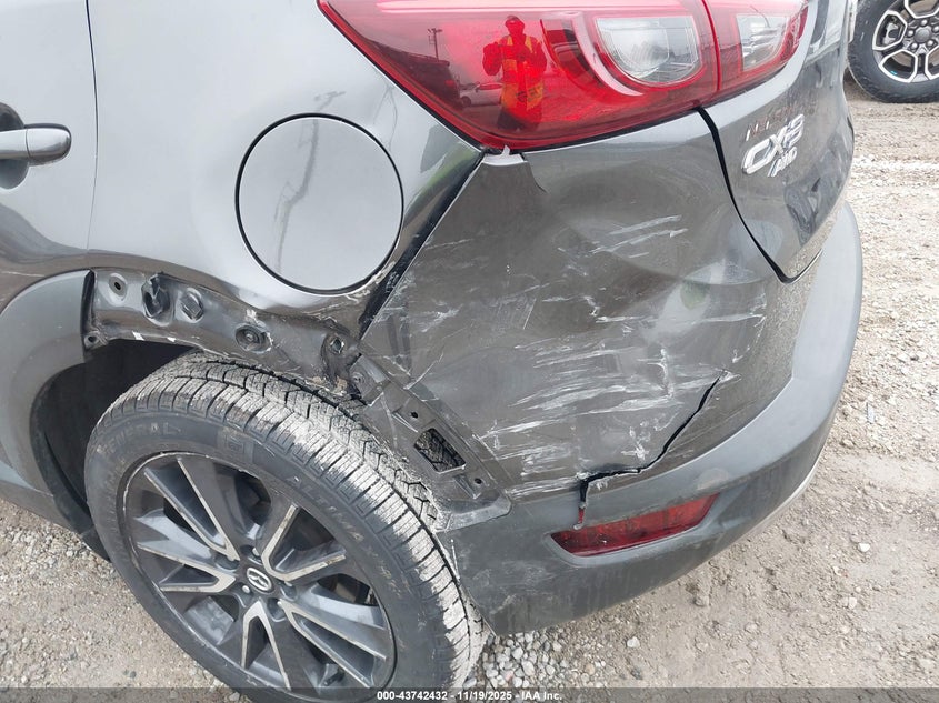 2018 Mazda Cx-3 Touring VIN: JM1DKFC7XJ1324575 Lot: 43742432