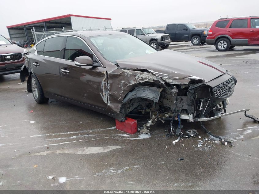INFINITI Q50 PREMIUM
