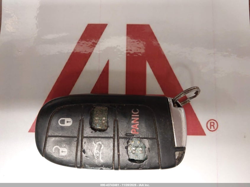 2015 Chrysler 200 S VIN: 1C3CCCBB3FN709204 Lot: 43742481