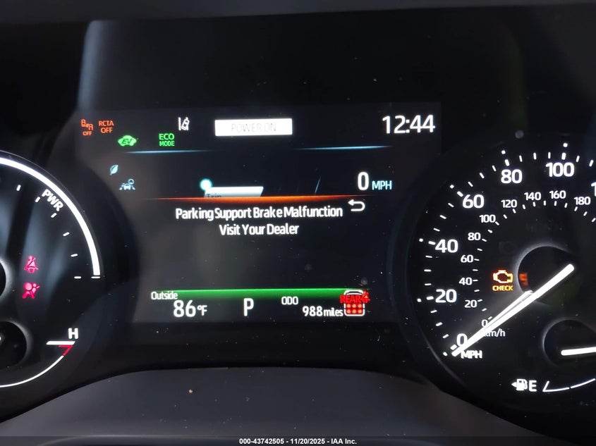 2025 Toyota Sienna Xle #7