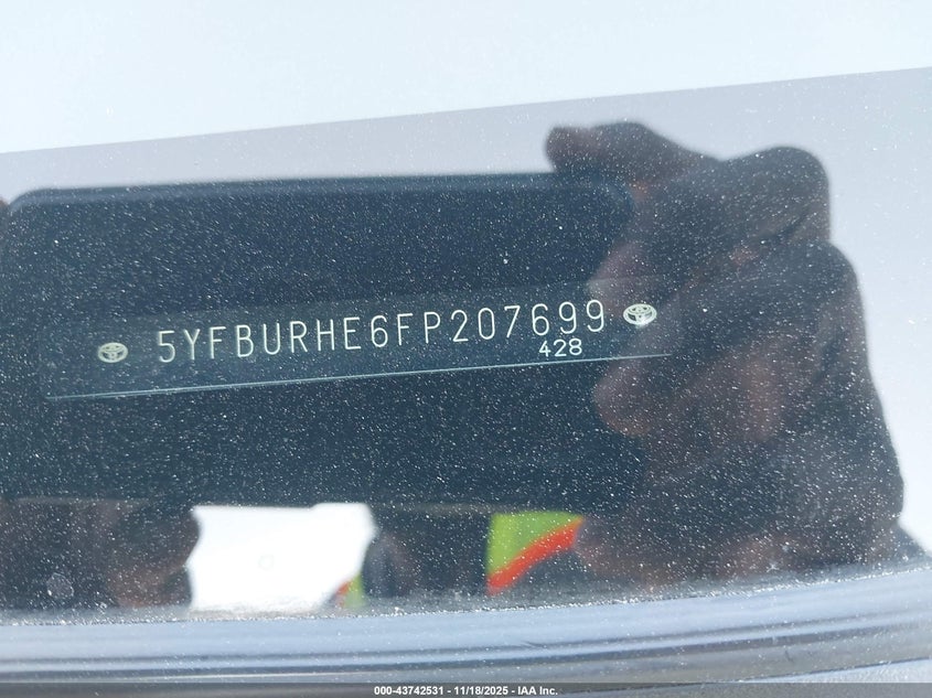 5YFBURHE6FP207699 2015 TOYOTA COROLLA photo no. 9