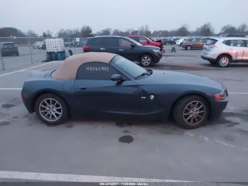 2004 BMW Z4 2.5I VIN: 4USBT33554LS49434 Lot: 43742537