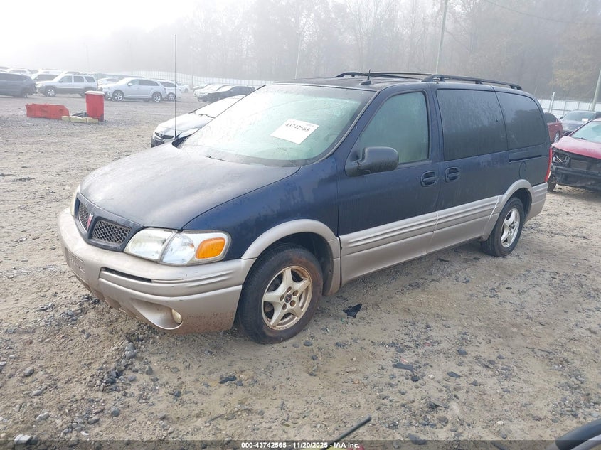 1GMDX13E22D236747 2002 PONTIAC MONTANA photo no. 2