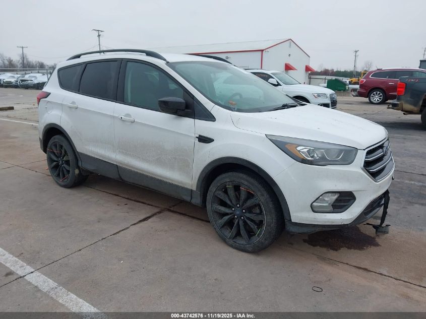 FORD ESCAPE SE