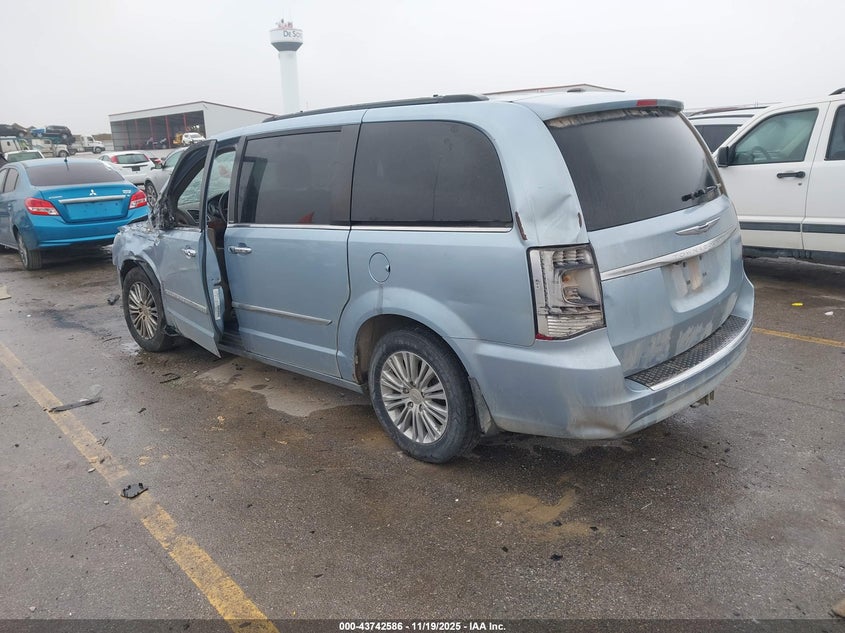 2013 Chrysler Town & Country Touring-L VIN: 2C4RC1CG4DR708261 Lot: 43742586