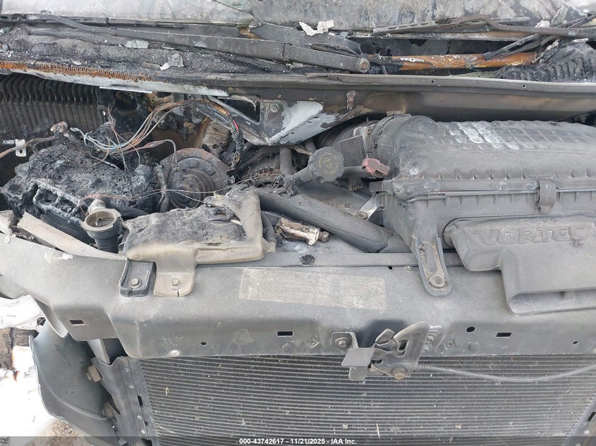 1998 GMC Savana Standard VIN: 1GTFG25W6W1102470 Lot: 43742617