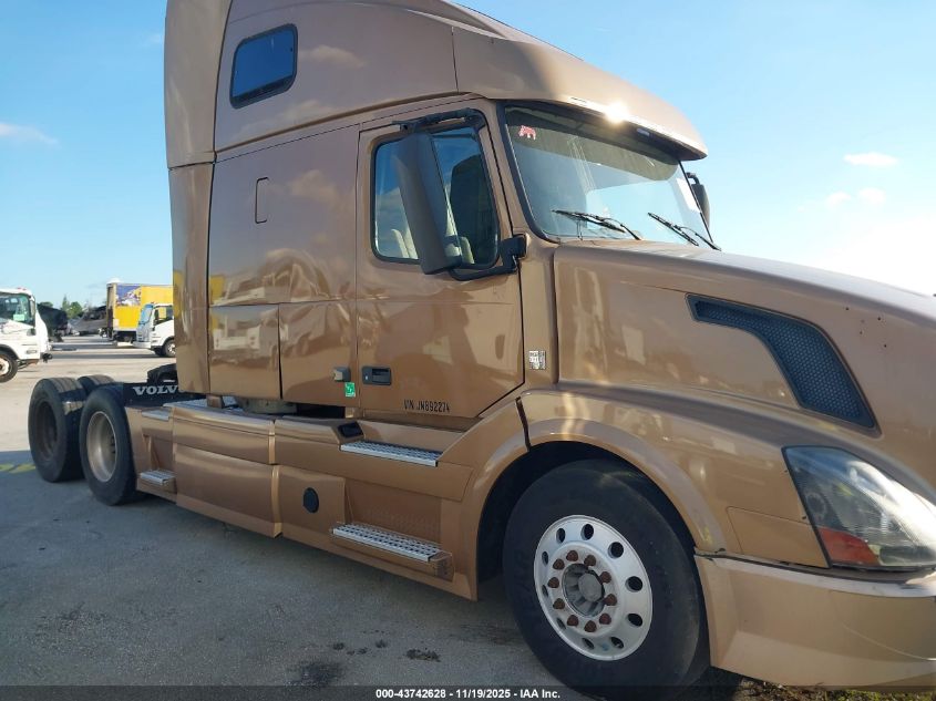 2018 Volvo Vnl VIN: 4V4NC9EG1JN892274 Lot: 43742628