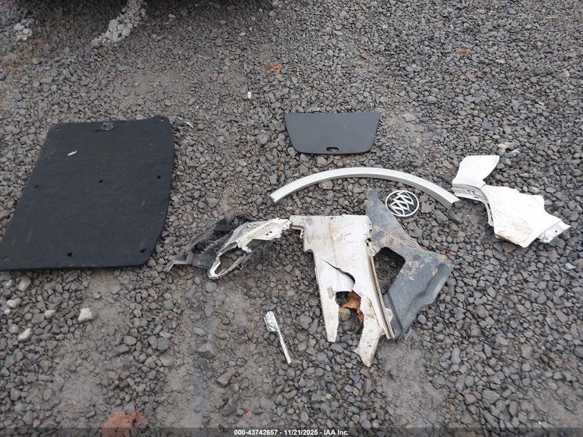 2017 Buick Encore Preferred Ii VIN: KL4CJFSB2HB031126 Lot: 43742657