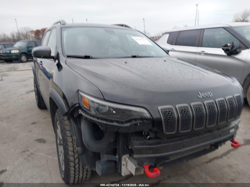 JEEP CHEROKEE TRAILHAWK 4X4