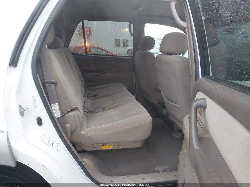 2003 Toyota Sequoia Sr5 V8 VIN: 5TDZT34A43S170396 Lot: 43742771