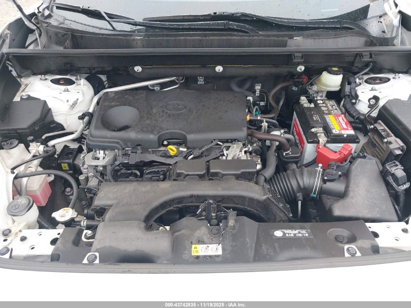 2019 Toyota Rav4 Xle VIN: JTMP1RFV1KD037072 Lot: 43742835