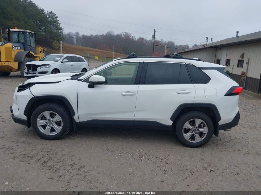 2019 Toyota Rav4 Xle VIN: JTMP1RFV1KD037072 Lot: 43742835