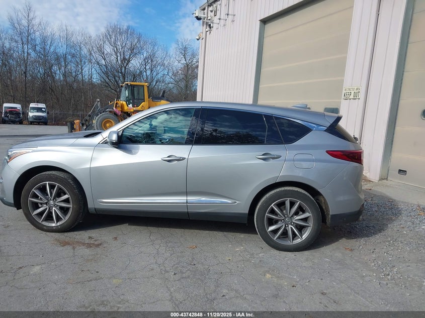 2019 Acura Rdx Technology Package VIN: 5J8TC2H52KL023752 Lot: 43742848