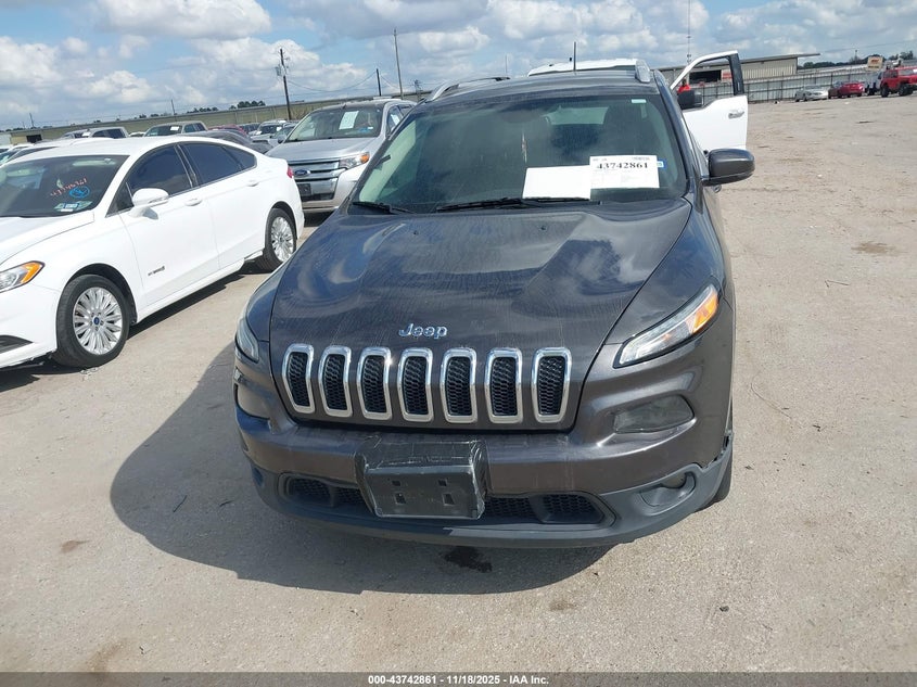 2017 Jeep Cherokee Latitude Fwd VIN: 1C4PJLCS7HW641469 Lot: 43742861