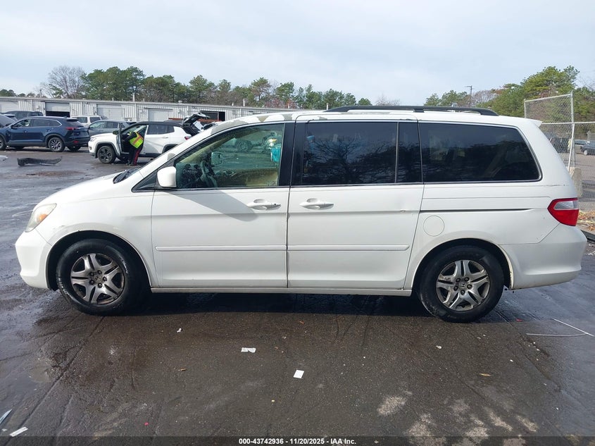 2005 Honda Odyssey Ex VIN: 5FNRL38425B109589 Lot: 43742936