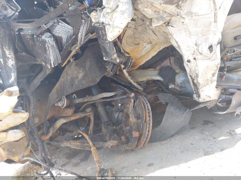 2003 Chevrolet Tahoe Z71 VIN: 1GNEK13Z73R188037 Lot: 43742939