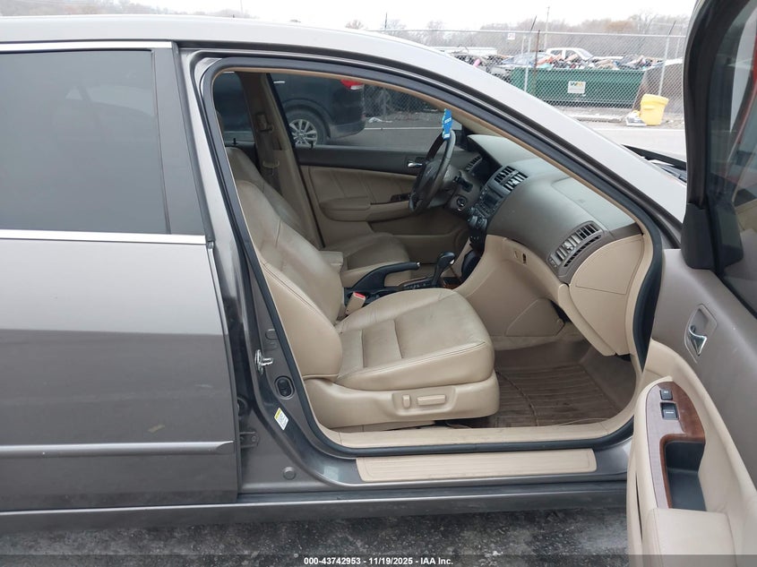 1HGCM66597A046648 2007 HONDA ACCORD photo no. 5