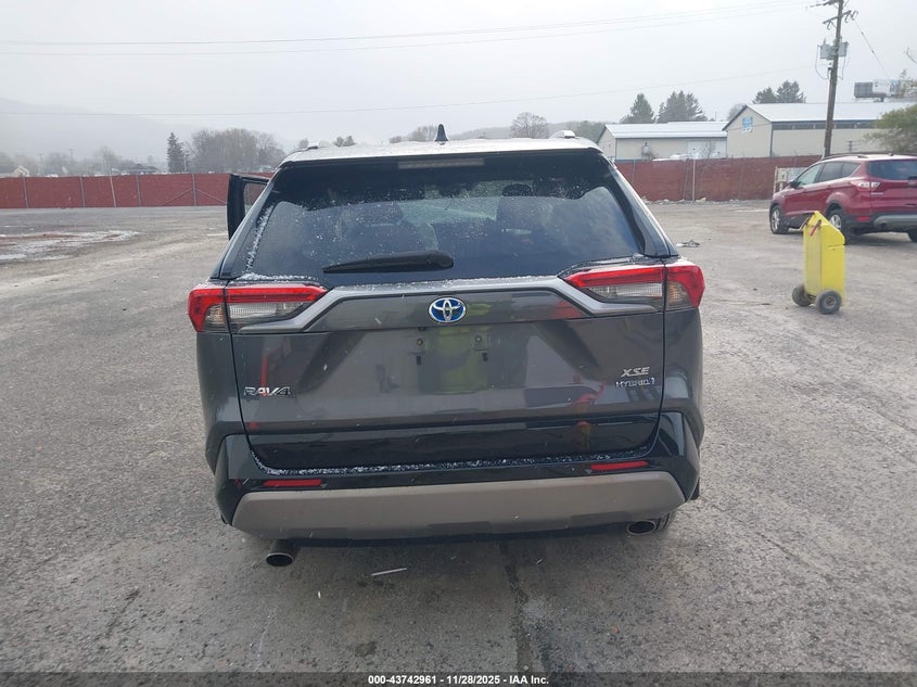 2023 Toyota Rav4 Hybrid Xse VIN: 4T3E6RFV2PU124465 Lot: 43742961