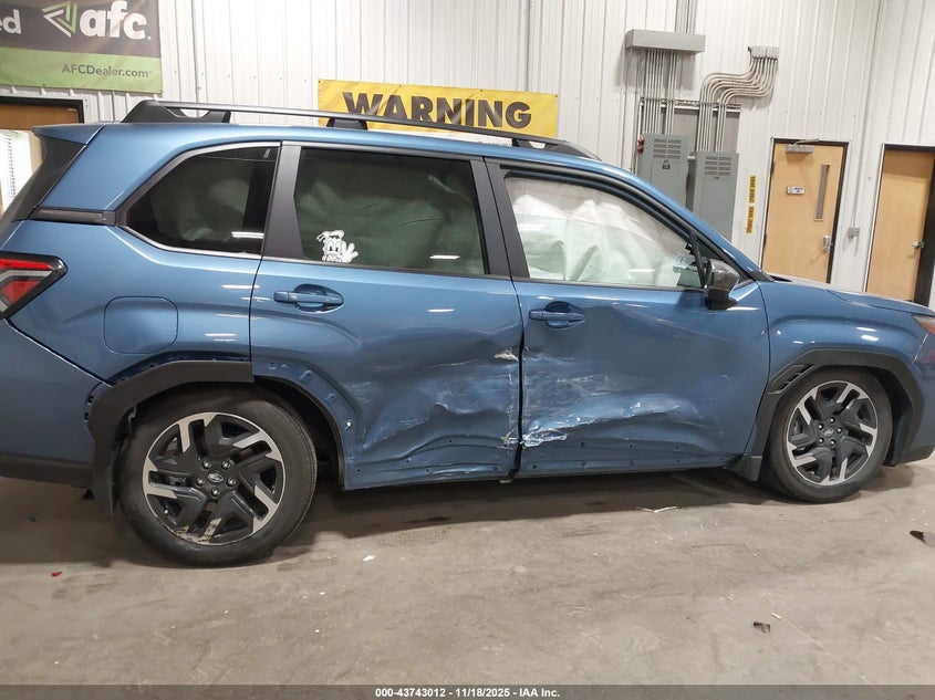 JF2SLDRC8SH540447 2025 SUBARU FORESTER photo no. 12