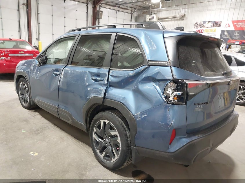 JF2SLDRC8SH540447 2025 SUBARU FORESTER photo no. 3