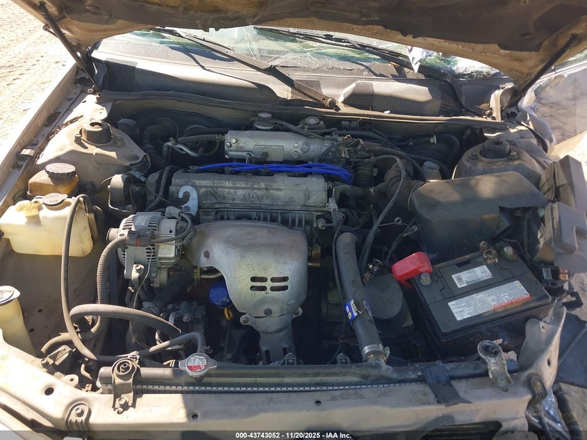 2000 Toyota Camry Le VIN: 4T1BG22K7YU957868 Lot: 43743052