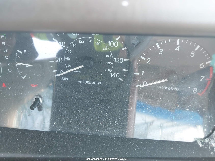 2000 Toyota Camry Le VIN: 4T1BG22K7YU957868 Lot: 43743052