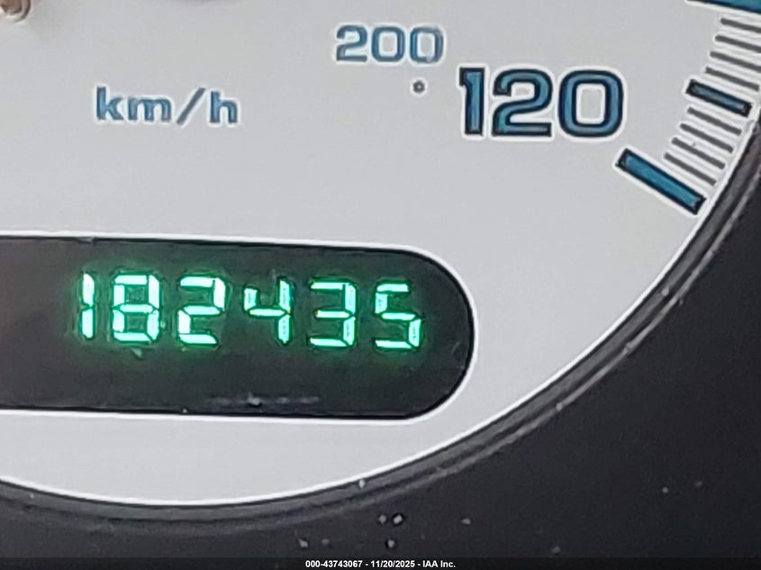 2002 Dodge Grand Caravan Es VIN: 2B4GP54L62R642949 Lot: 43743067