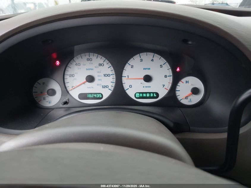 2002 Dodge Grand Caravan Es VIN: 2B4GP54L62R642949 Lot: 43743067