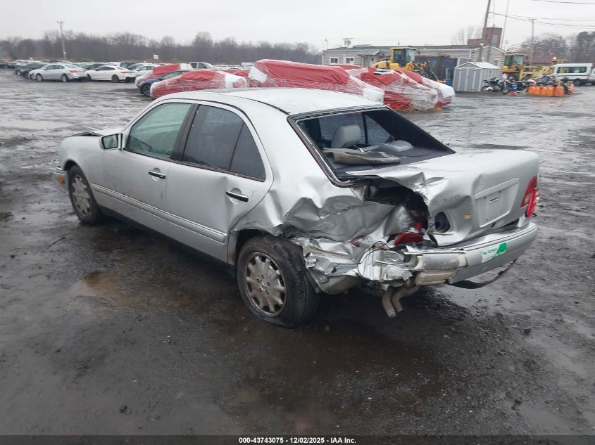 1998 Mercedes-Benz E 320 VIN: WDBJF65F5WA698271 Lot: 43743075