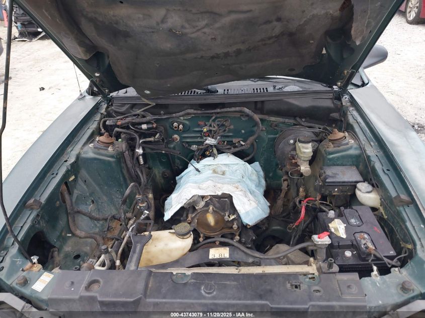 2000 Ford Mustang VIN: 1FAFP4045YF121380 Lot: 43743079