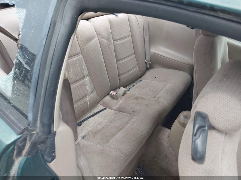 2000 Ford Mustang VIN: 1FAFP4045YF121380 Lot: 43743079