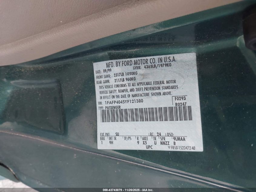 2000 Ford Mustang VIN: 1FAFP4045YF121380 Lot: 43743079