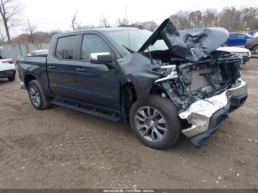 CHEVROLET SILVERADO 1500 4WD SHORT BED LT WITH 2FL
