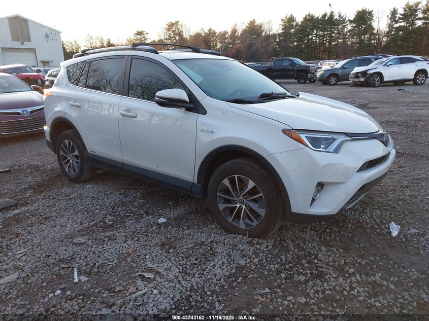 TOYOTA RAV4 HYBRID XLE