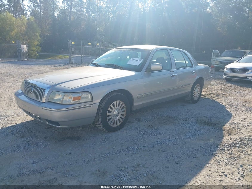 2MEFM75V16X624006 2006 MERCURY GRAND MARQUIS photo no. 2