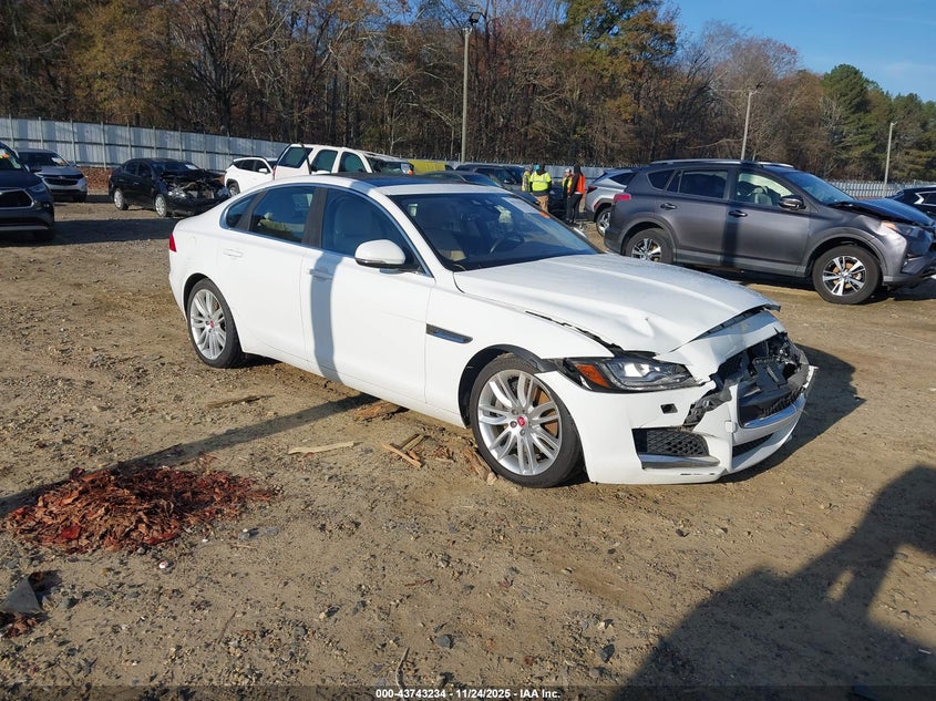 JAGUAR XF 35T PRESTIGE