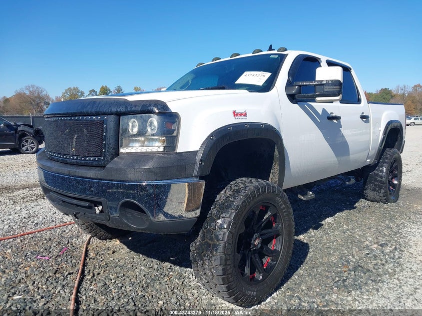 2GTEK13C281255762 2008 GMC SIERRA photo no. 2