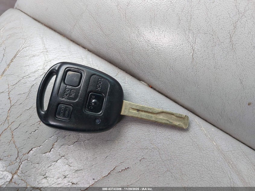 2004 Lexus Rx 330 VIN: 2T2GA31U94C018227 Lot: 43743306