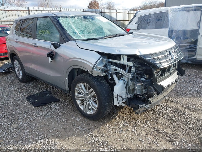 MITSUBISHI OUTLANDER ES 2.5 S-AWC