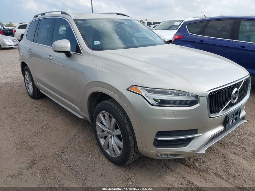 VOLVO XC90 T6 MOMENTUM